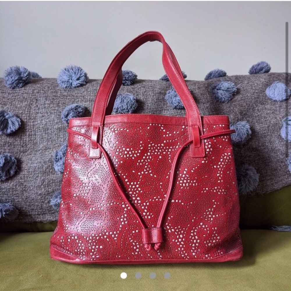 Red leather bag - floral cut details